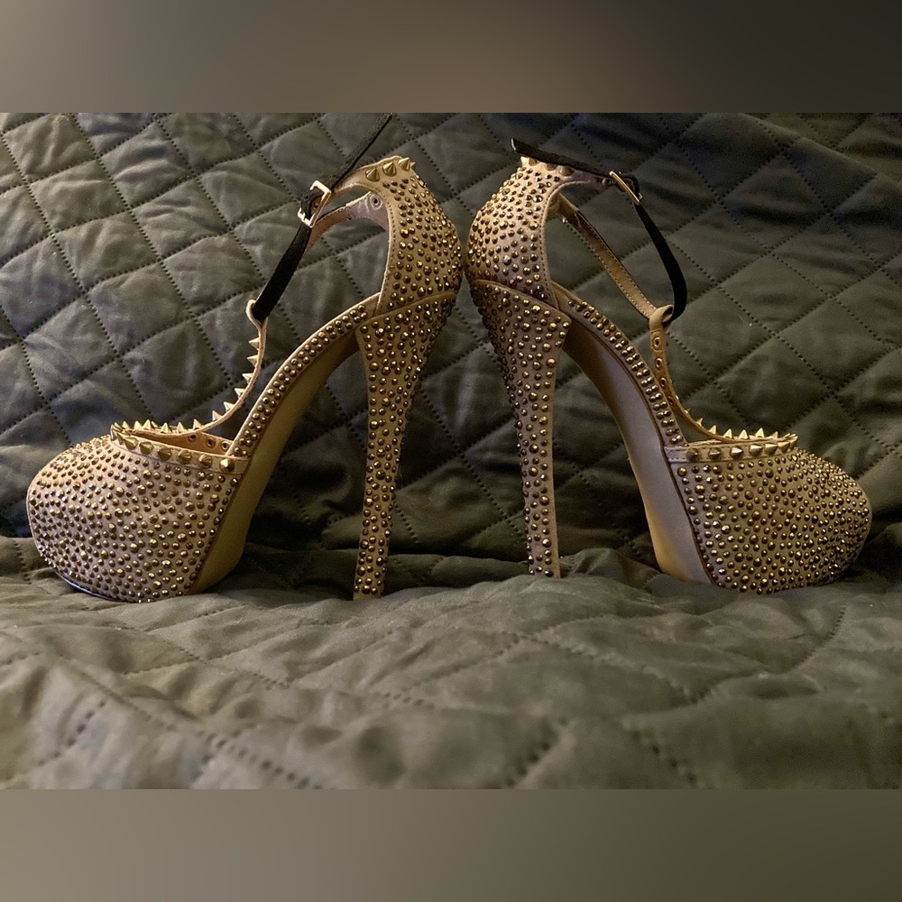 Platform Heels - Picture 5 of 5
